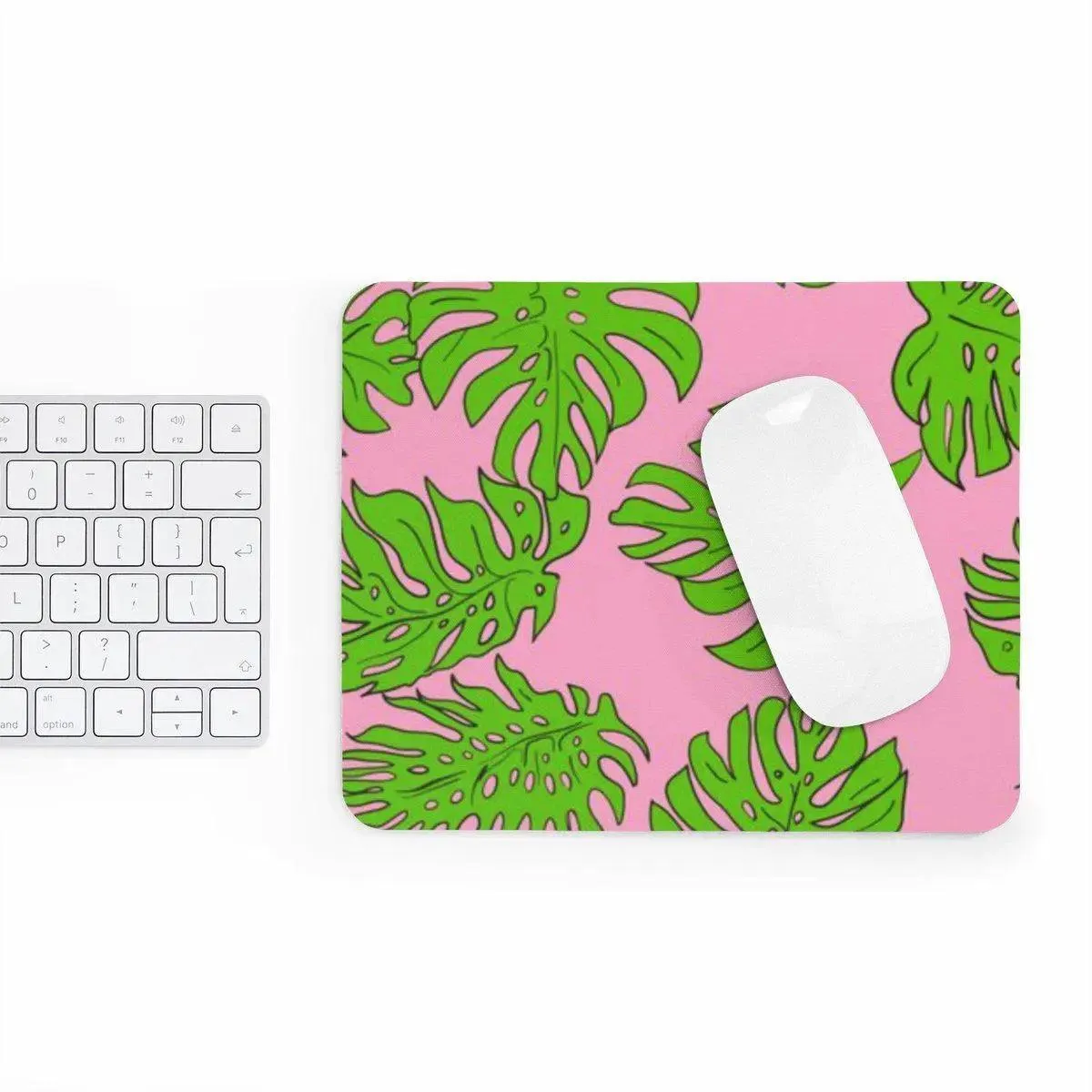 Chic Neoprene Mouse Pad with Vibrant Tropical Leaf Design for a Stylish Office Environment