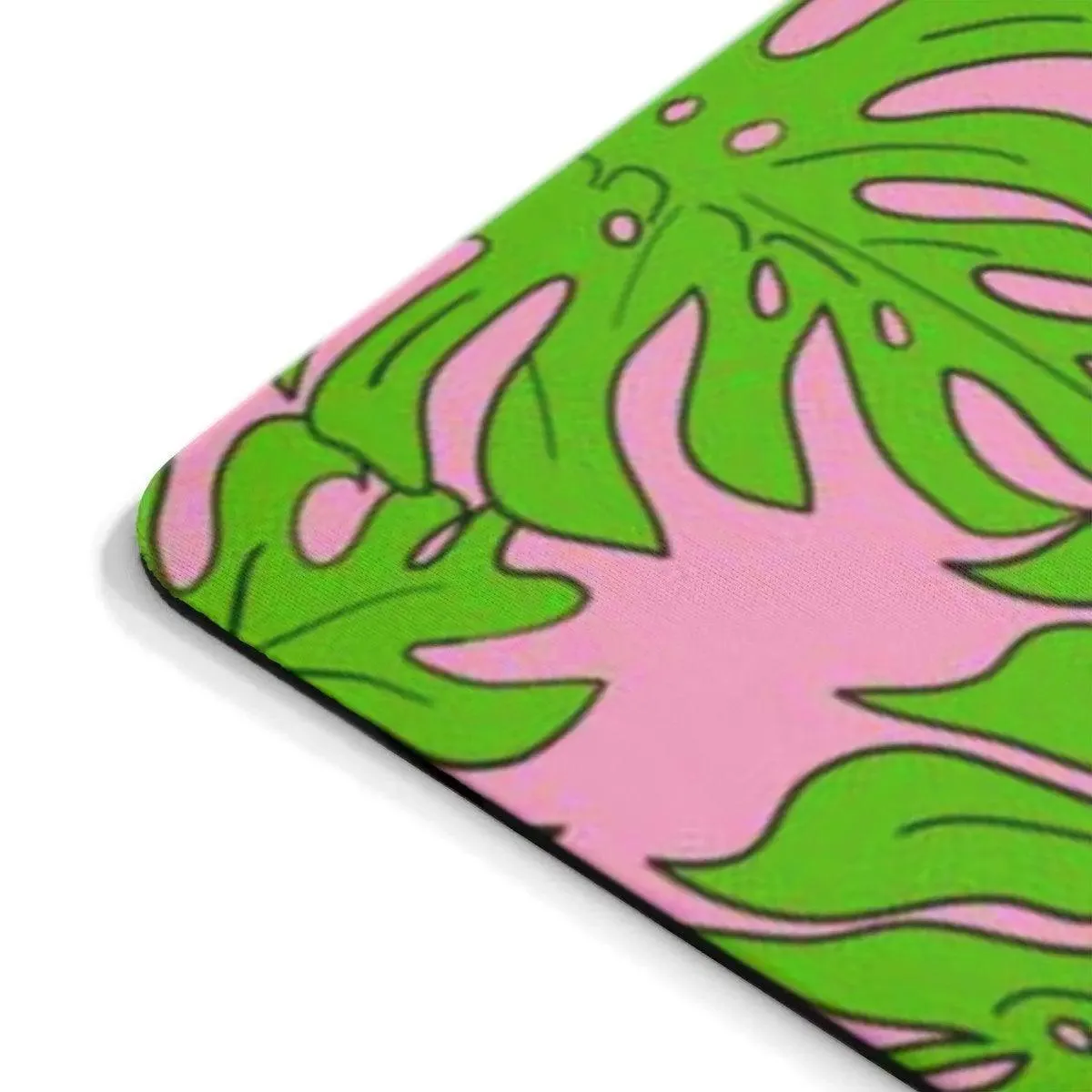 Chic Neoprene Mouse Pad with Vibrant Tropical Leaf Design for a Stylish Office Environment