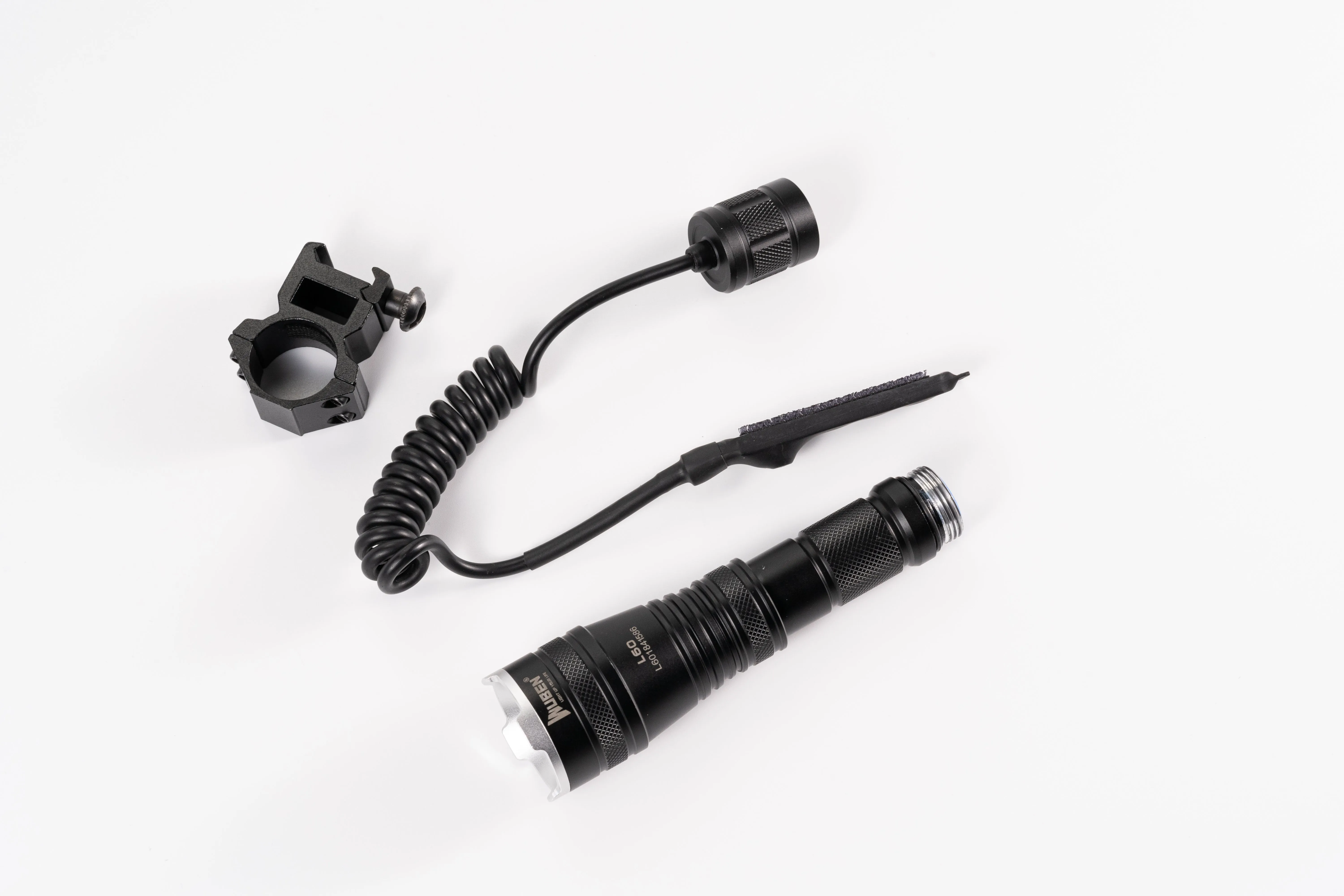 L60 Zoomable LED Self Defense Flashlight - 1200 Lumens