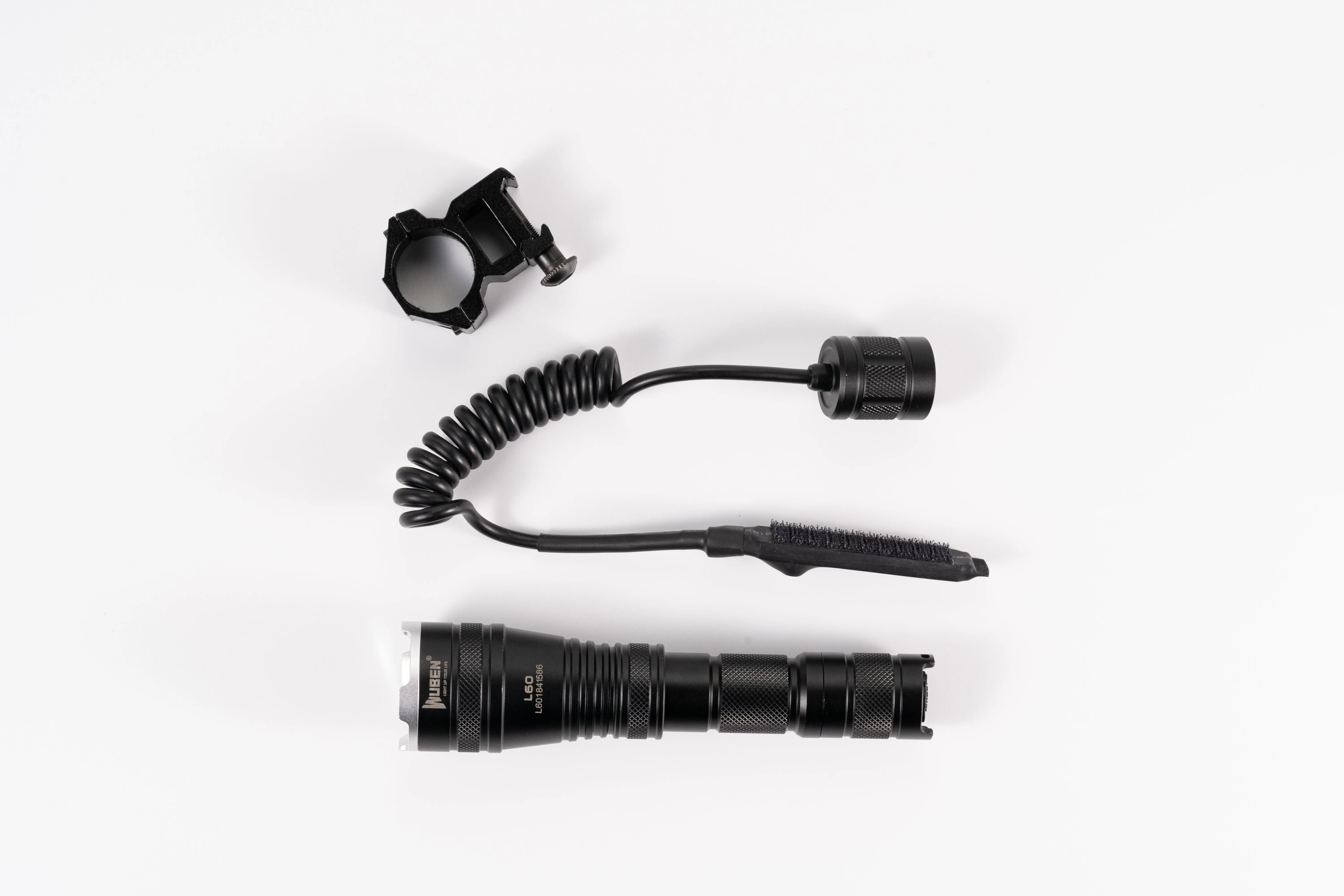 L60 Zoomable LED Self Defense Flashlight - 1200 Lumens