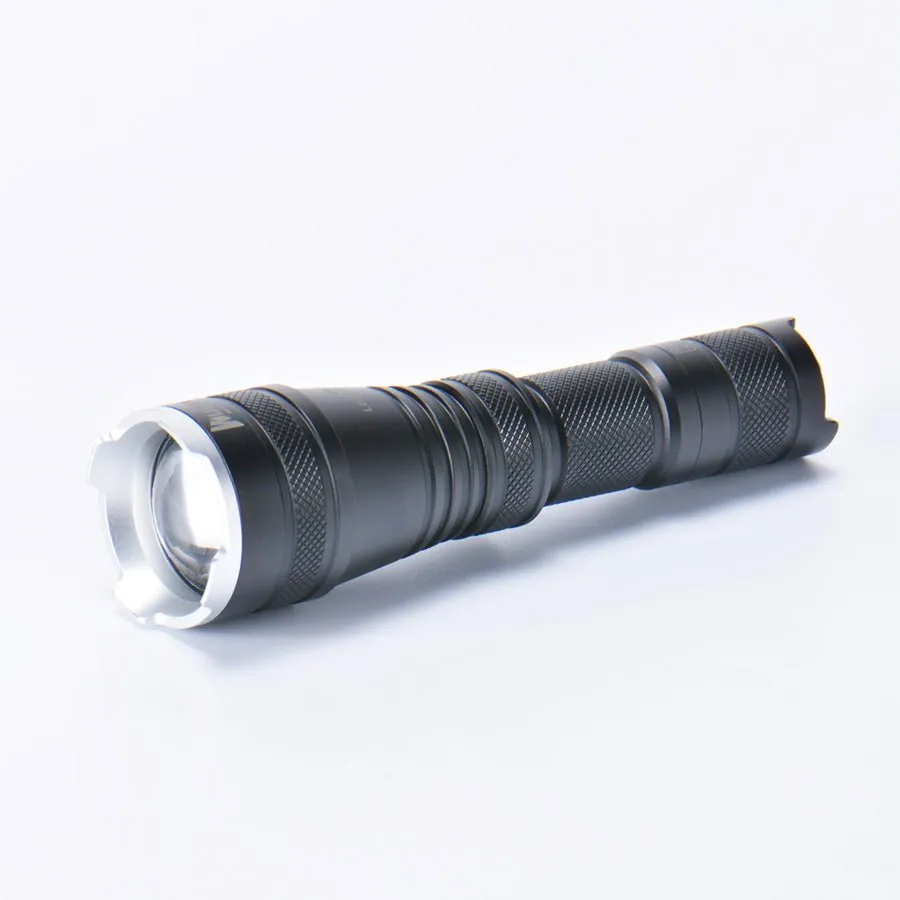 L60 Zoomable LED Self Defense Flashlight - 1200 Lumens