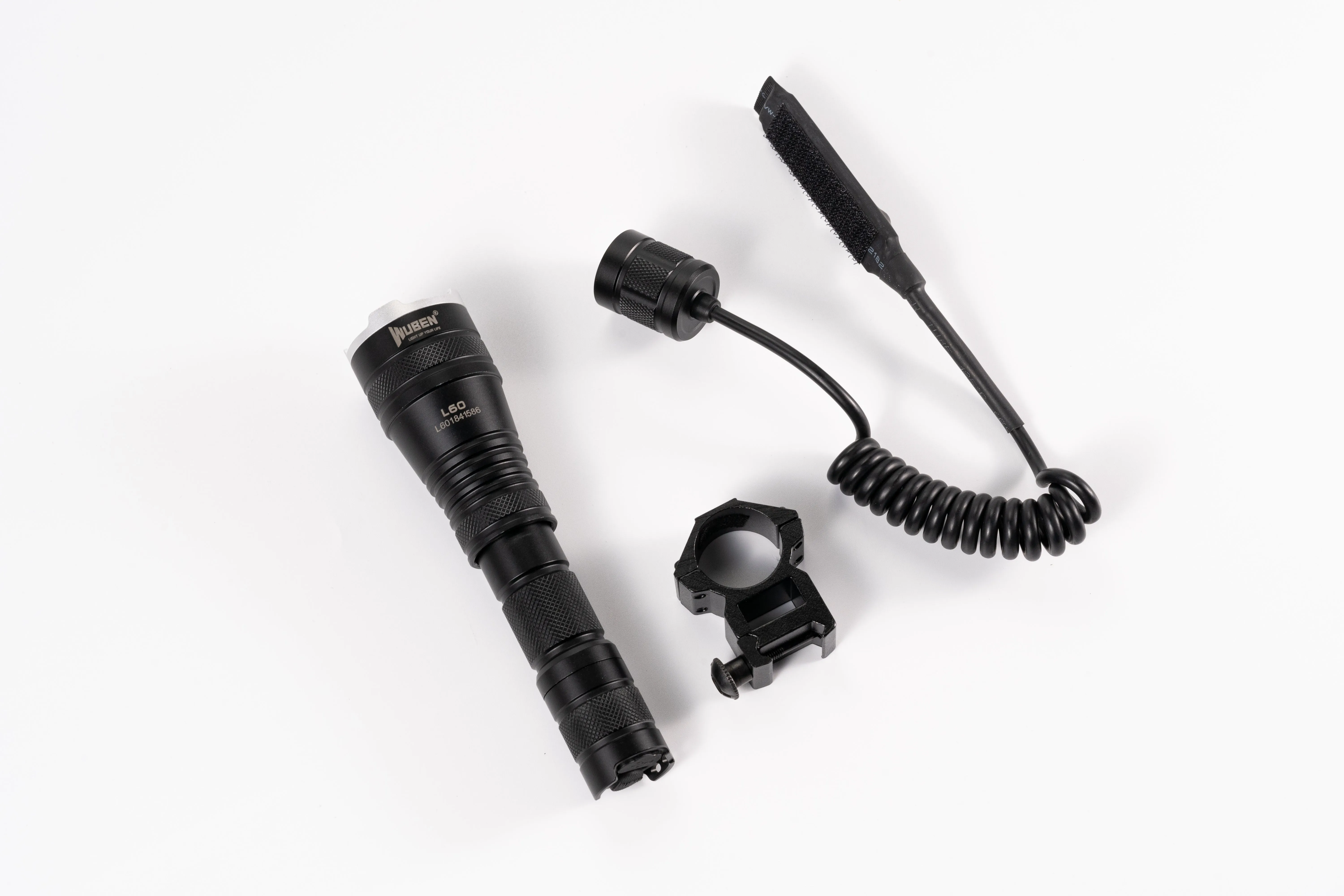 L60 Zoomable LED Self Defense Flashlight - 1200 Lumens