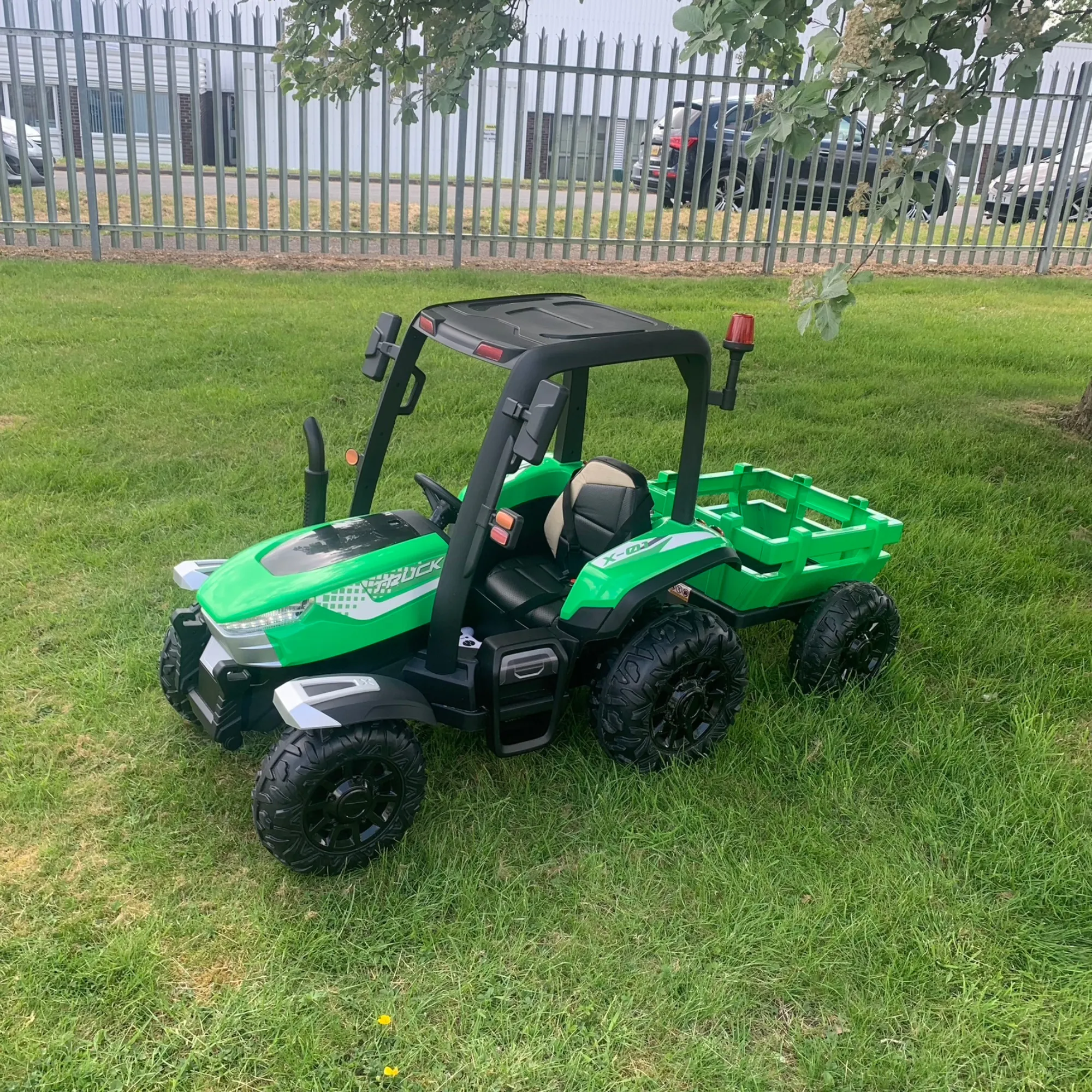 RiiRoo 24V Tractor With Trailer