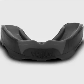 VENUM-0621-114 PREDATOR SPORTS MUAY THAI BOXING MMA MOUTHGUARD Senior Age 11  Black Black